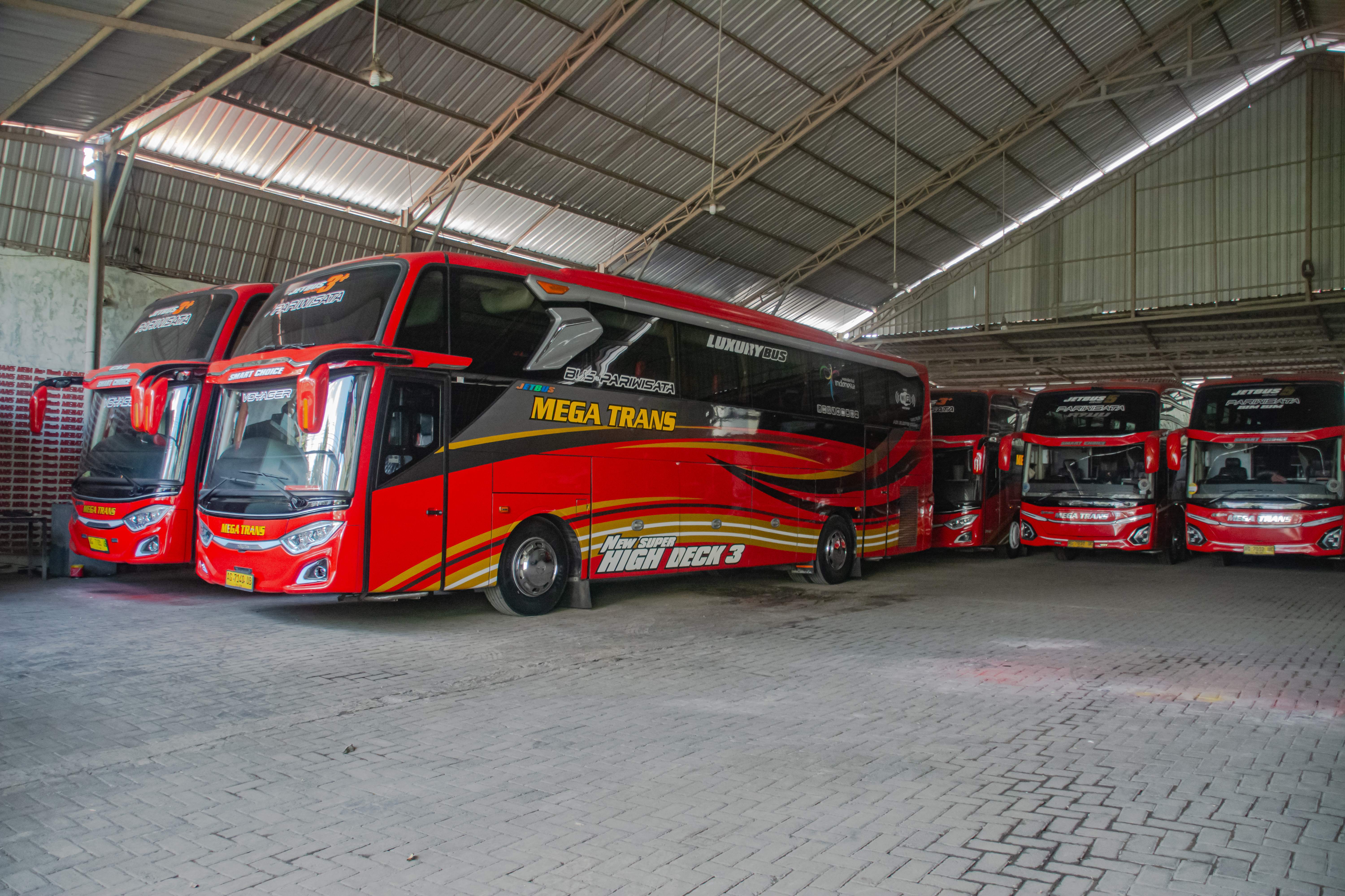 Sewa Bus Pariwisata